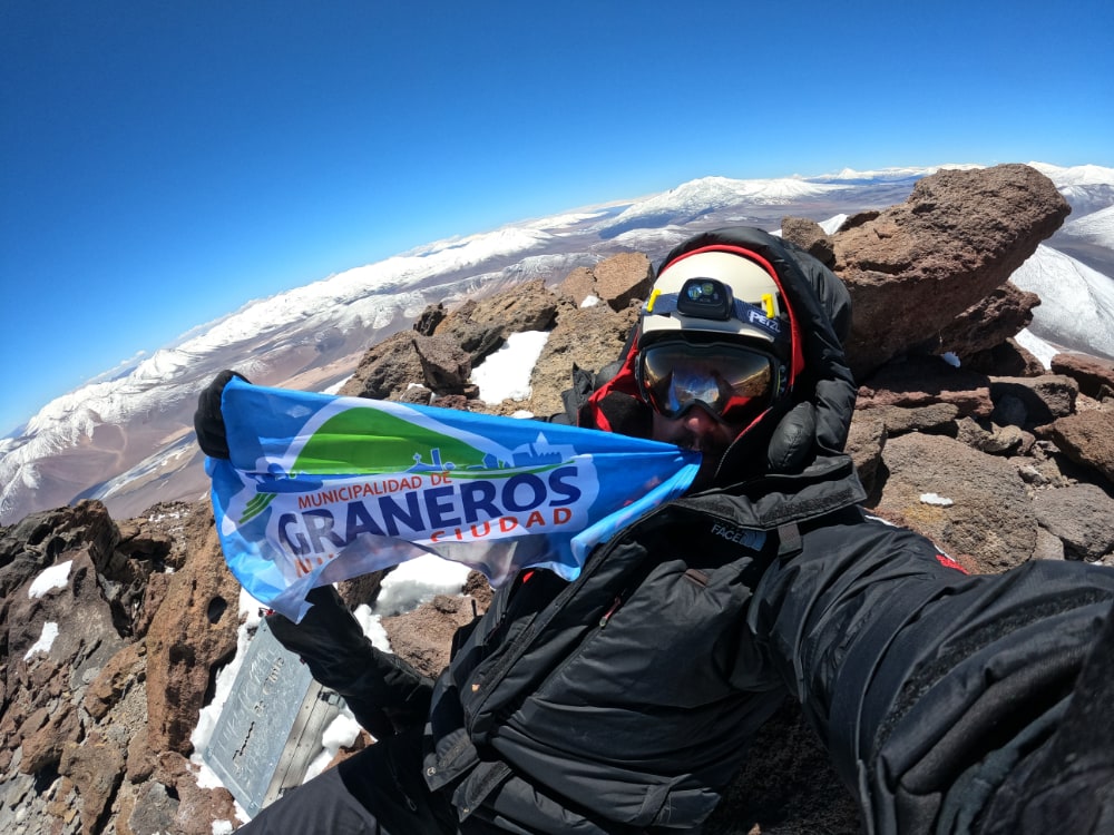 Volcán El Ermitaño (6.146 m)