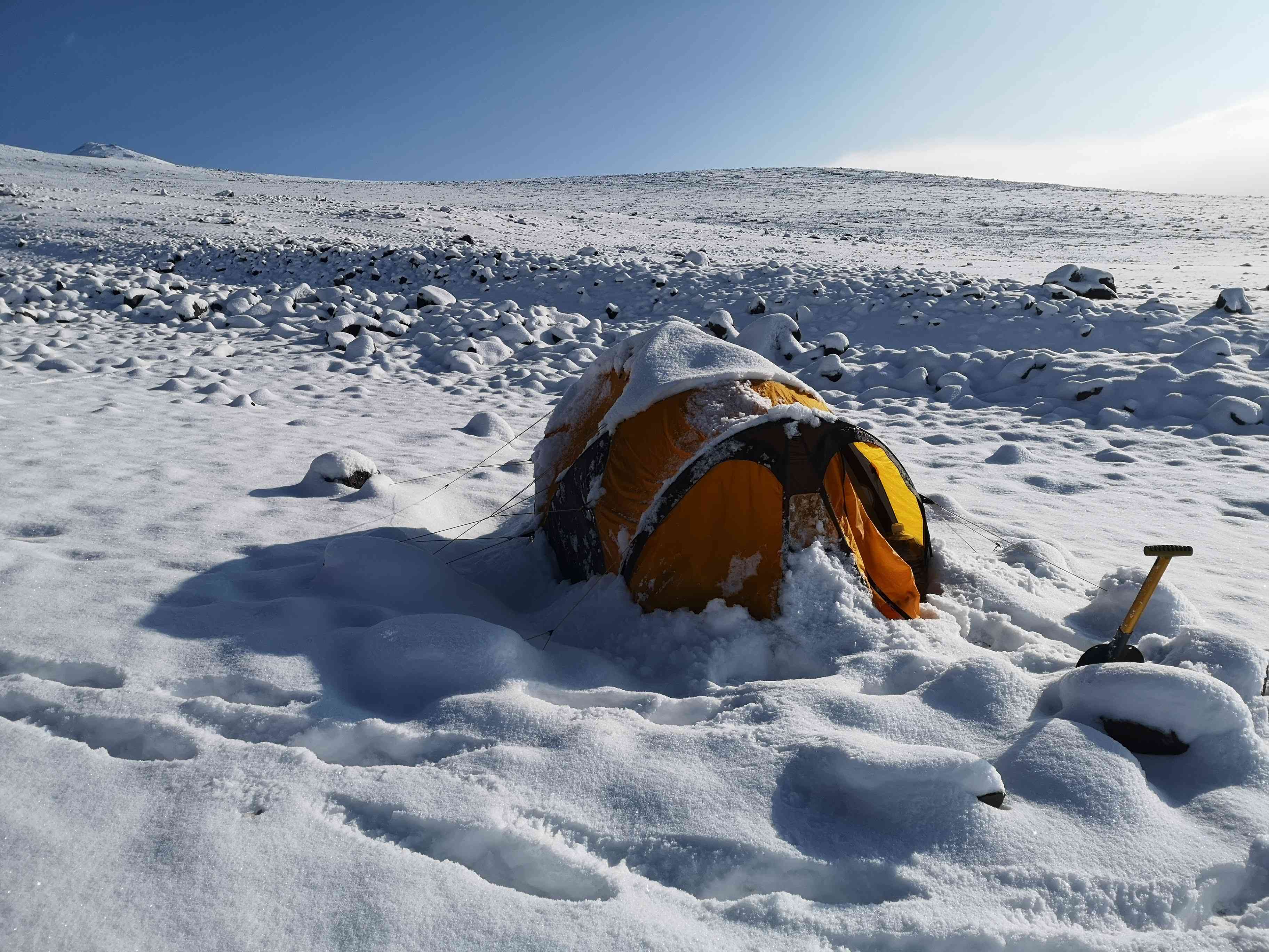 Volcán Peña Blanca (6.030 m)